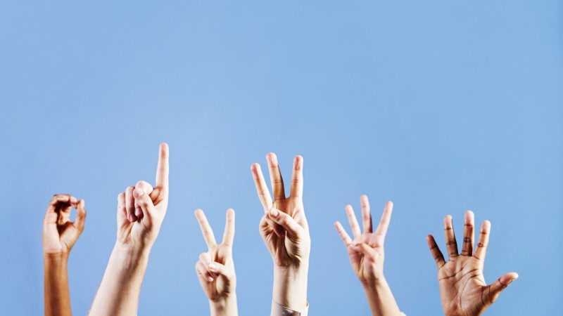 Six-hands-count-from-0-to-5-against-blue-background-168252971_2122x1415.jpeg